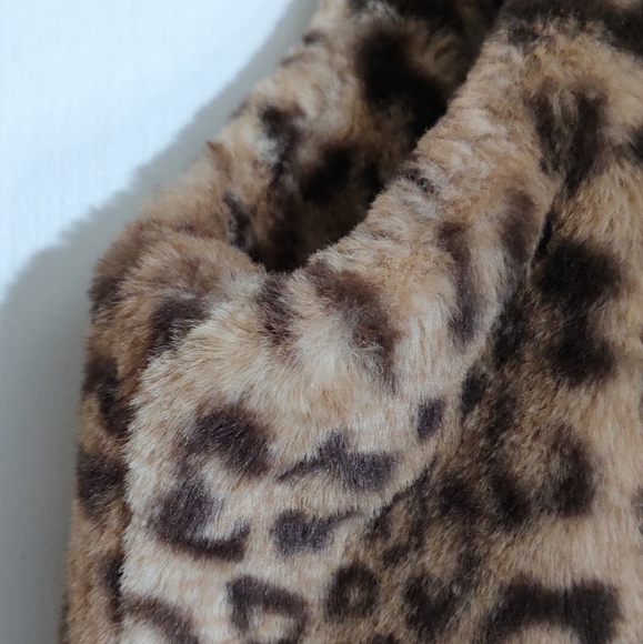 Talbots Leopard Print Faux Fur Vest - Picture 5 of 9